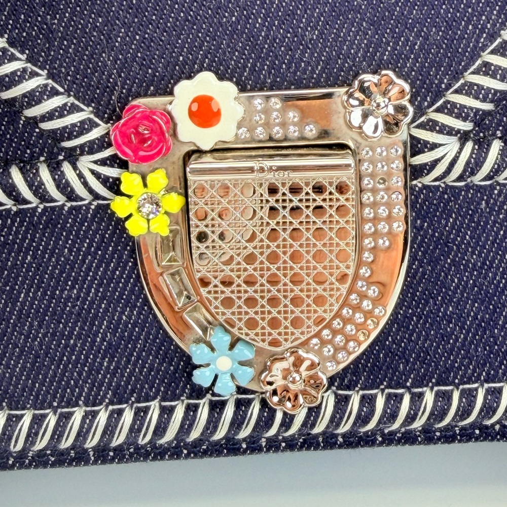 Christian Dior Denim Quilted Diorama Floral Spring Flap Bag - Picture 4 of 15